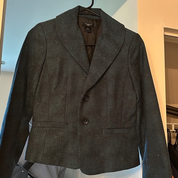 Ann Taylor 2p Dark Gray Blazer with Button Closure - Picture 1 of 6